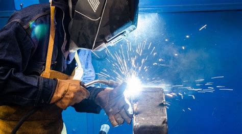 metal box apprenticeships|metal engineering trades apprenticeships.